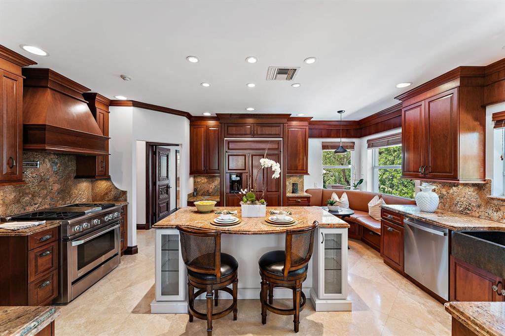 BLOWING ROCKS - Residential