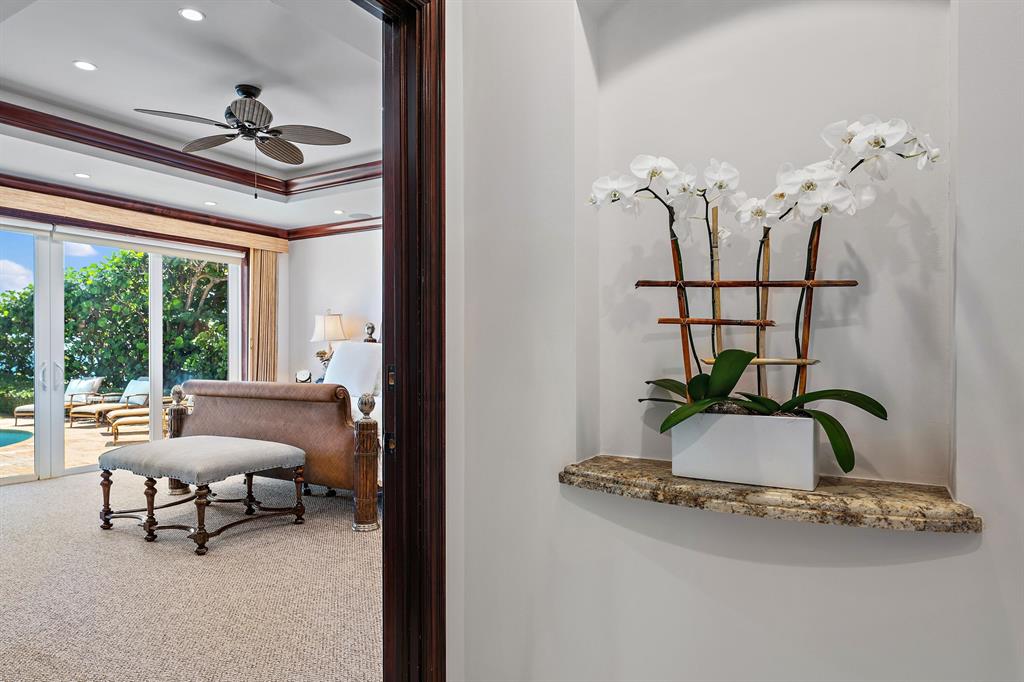 BLOWING ROCKS - Residential