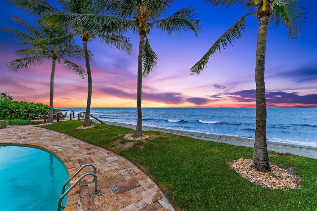 BLOWING ROCKS - Residential