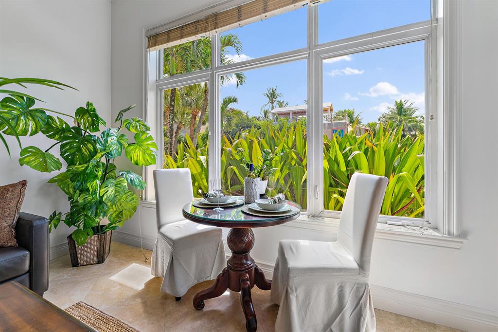 BLOWING ROCKS - Residential