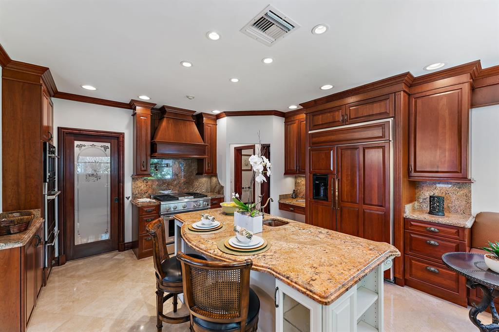 BLOWING ROCKS - Residential