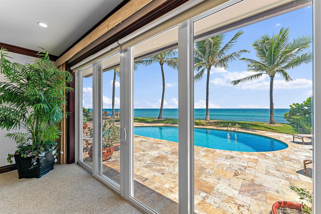 BLOWING ROCKS - Residential