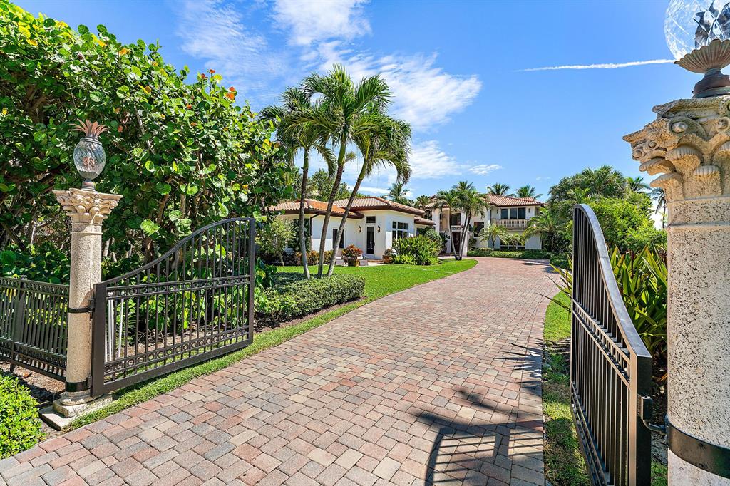 BLOWING ROCKS - Residential