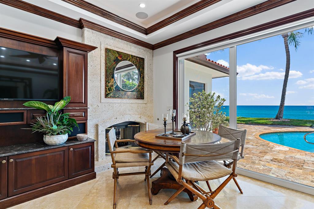 BLOWING ROCKS - Residential