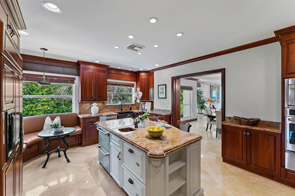 BLOWING ROCKS - Residential