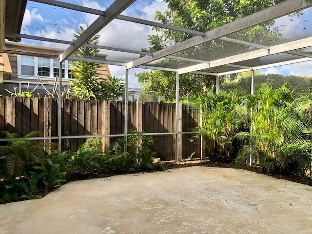 WINCHESTER COURT - Residential Lease