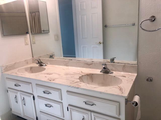 WINCHESTER COURT - Residential Lease