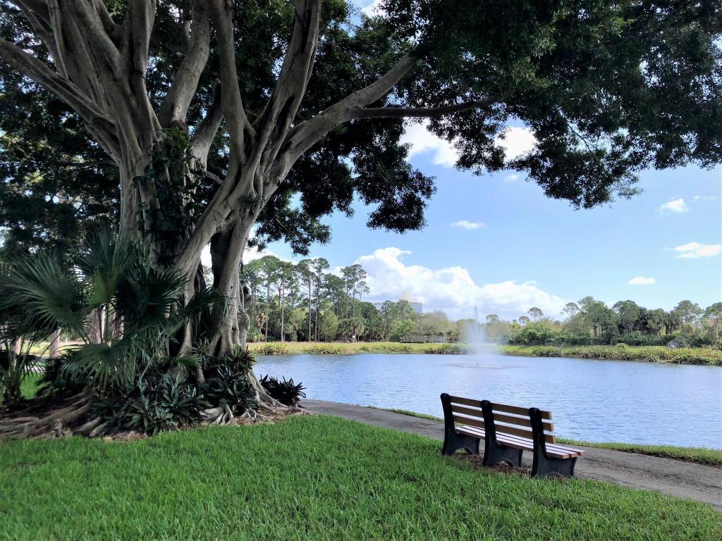 WINCHESTER COURT - Residential Lease