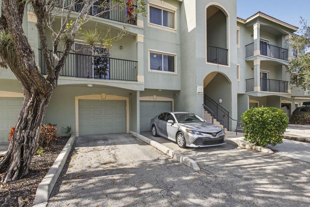 Photo of 340 Crestwood Circle #201, Royal Palm Beach, FL 33411 (MLS # R11139807)