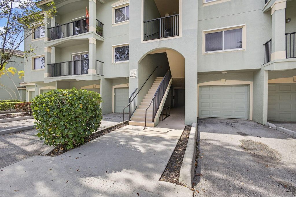 Photo of 340 Crestwood Circle #201, Royal Palm Beach, FL 33411 (MLS # R11139807)