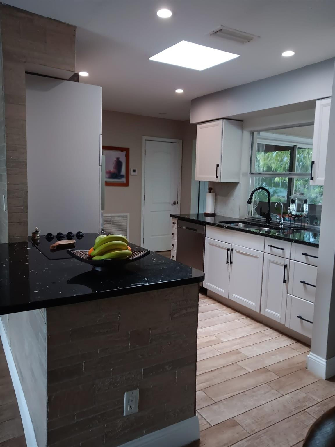 Westwood Commy 6 81-35 B - Residential