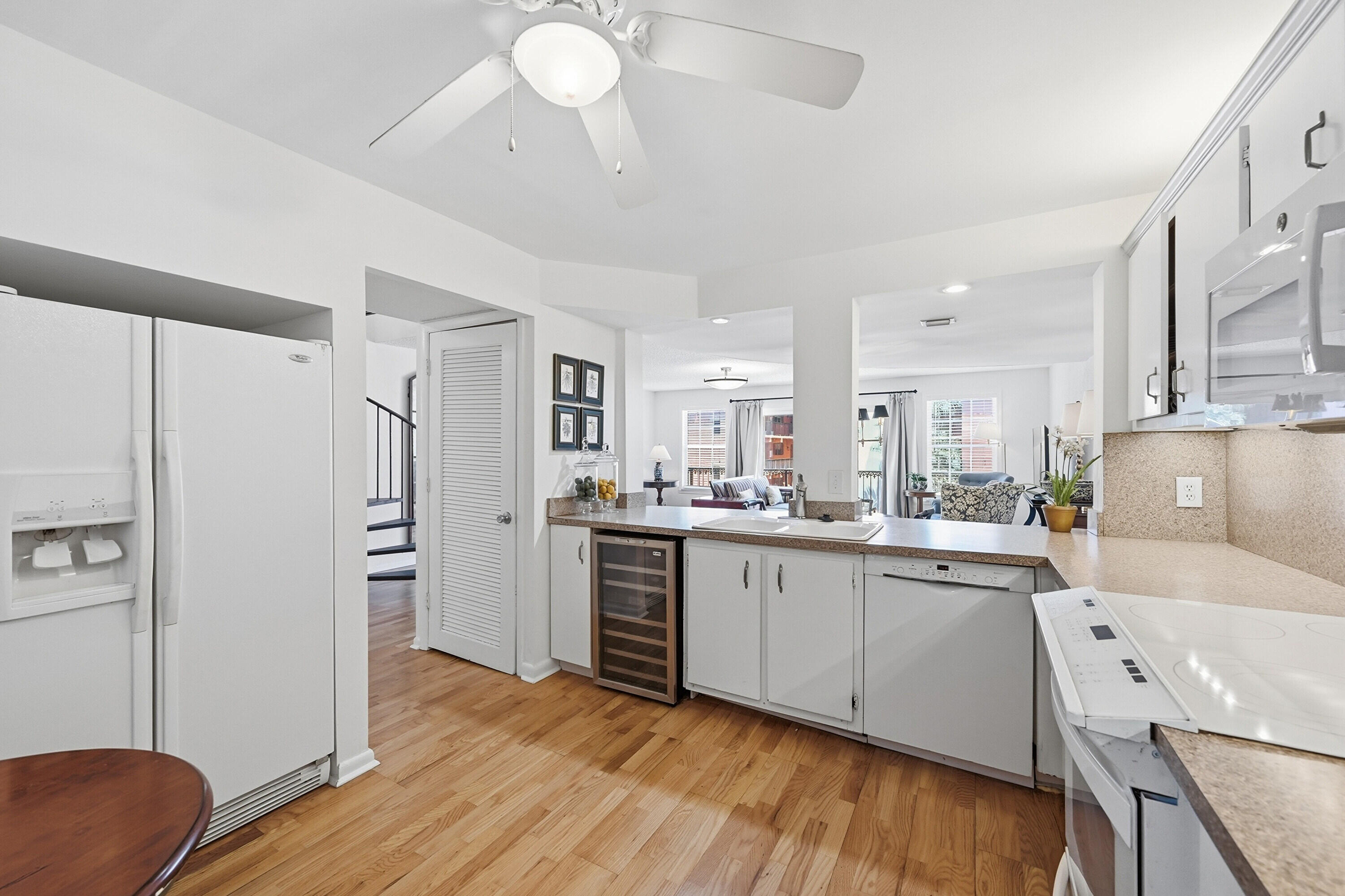 TENNIS CLUB DAVIS CONDO - Residential