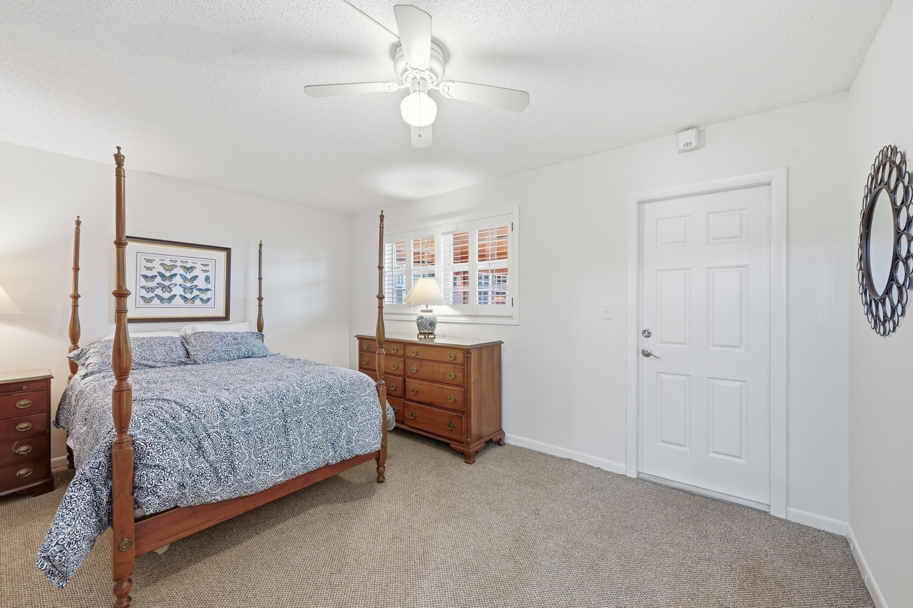 TENNIS CLUB DAVIS CONDO - Residential