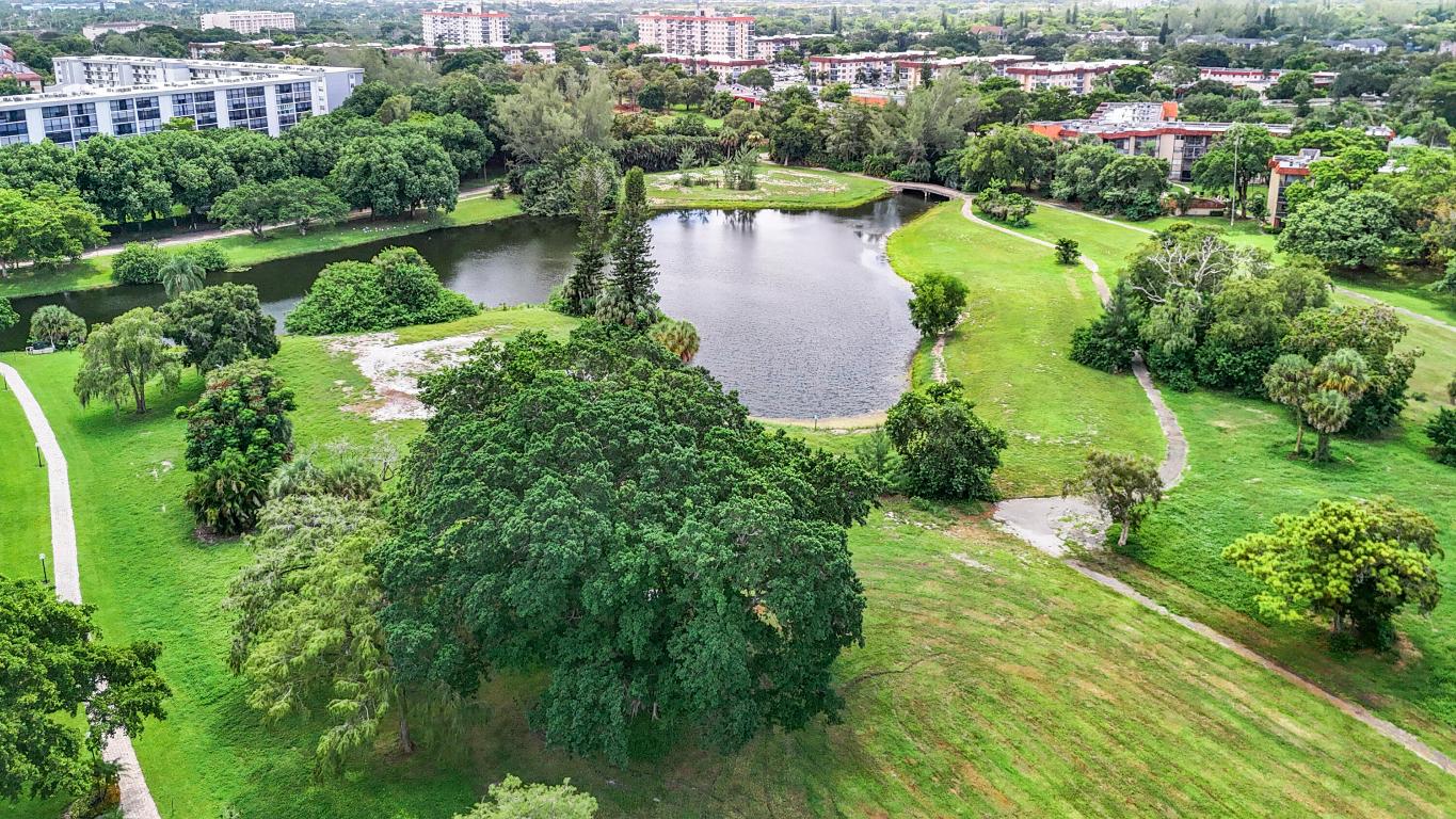 GREENS OF INVERRARY PHASE I - Residential