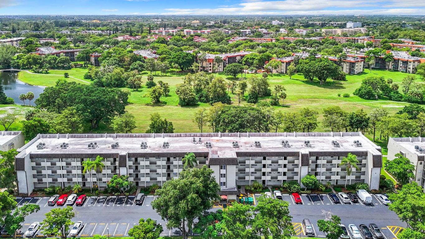 GREENS OF INVERRARY PHASE I - Residential