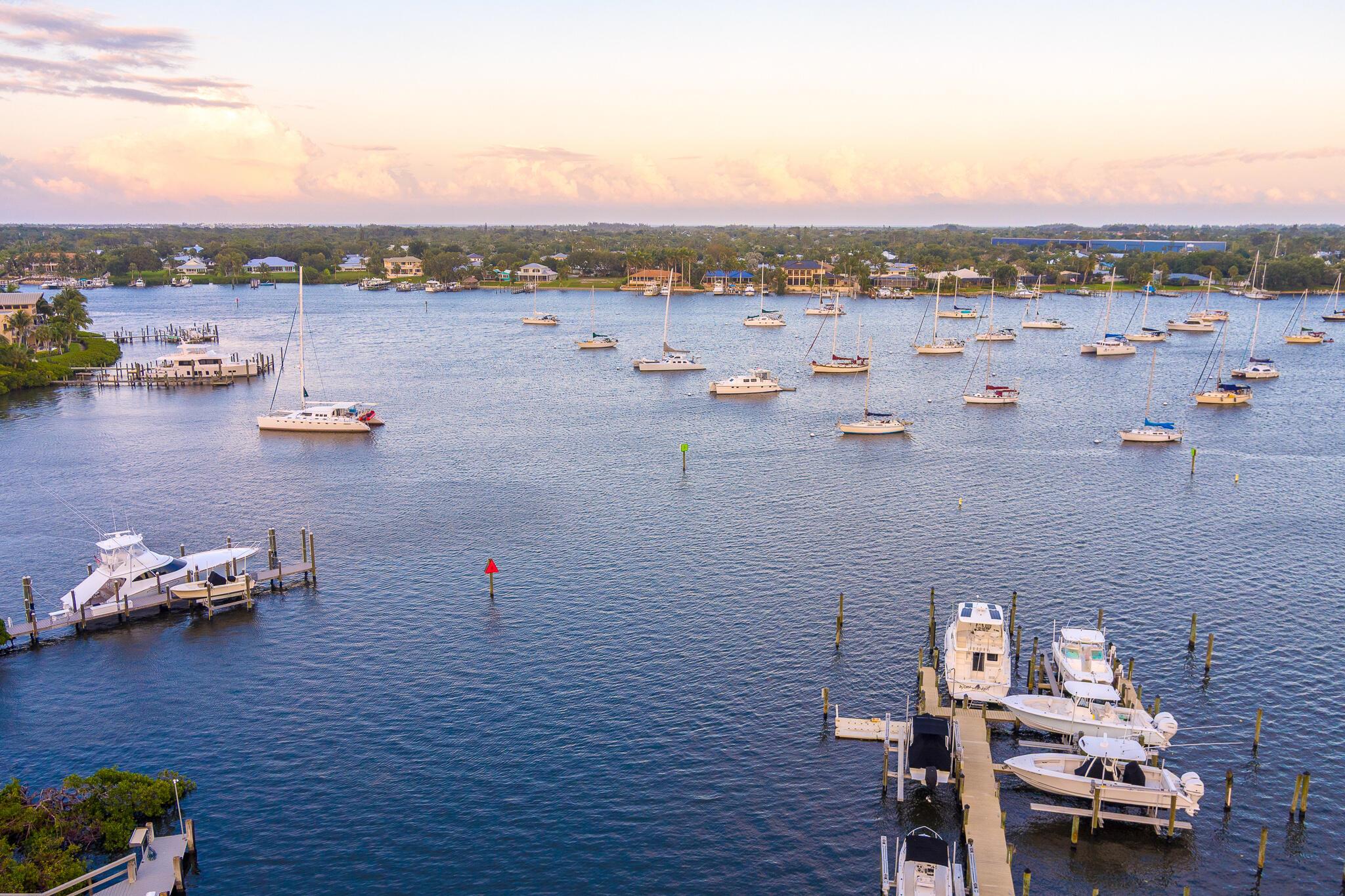 MARINER CAY - Residential