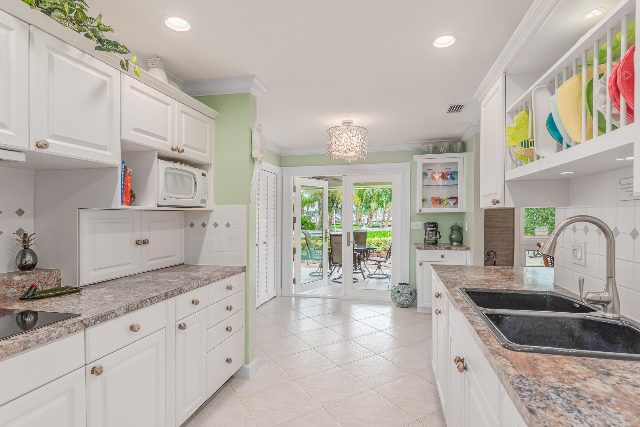 MARINER CAY - Residential