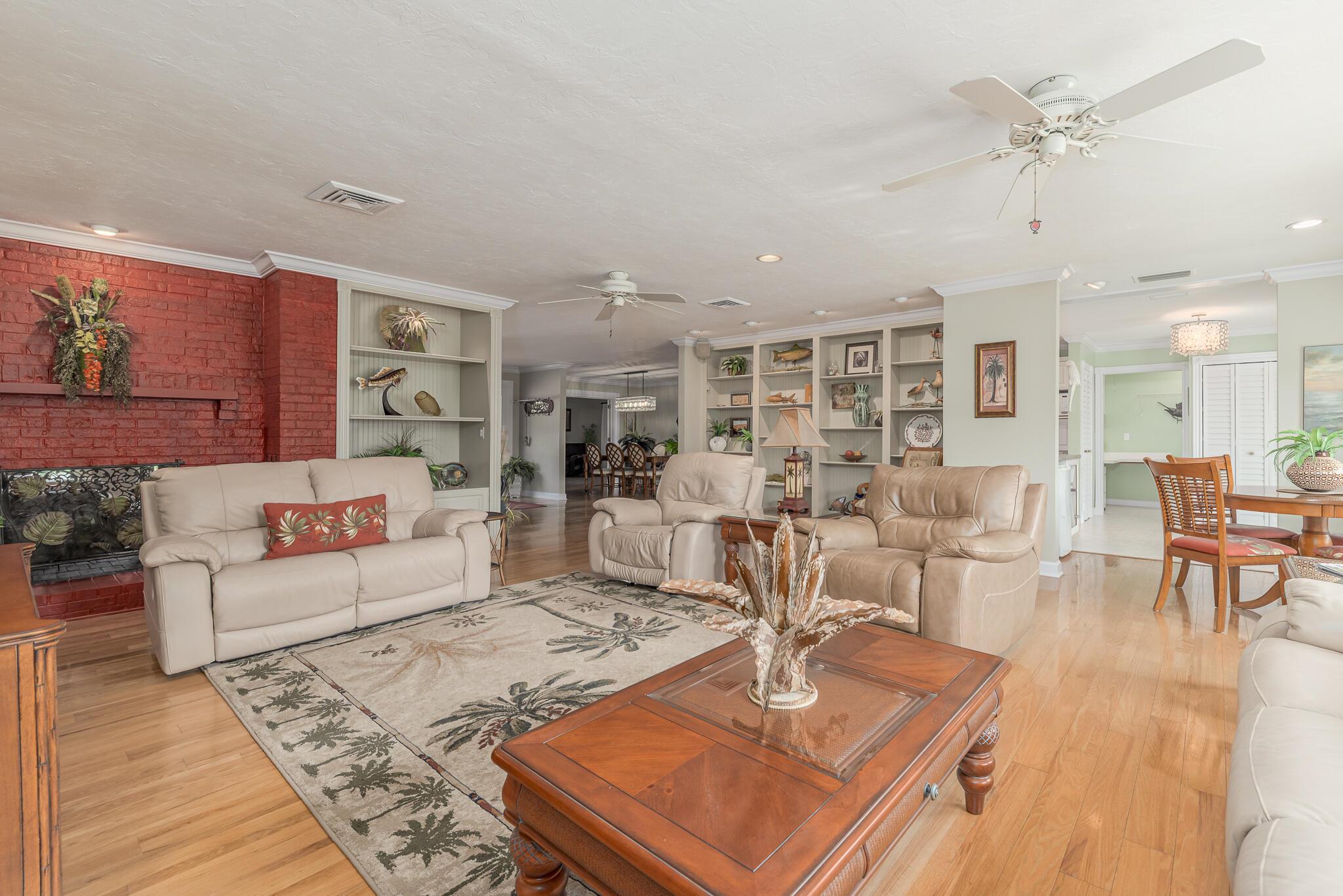 MARINER CAY - Residential