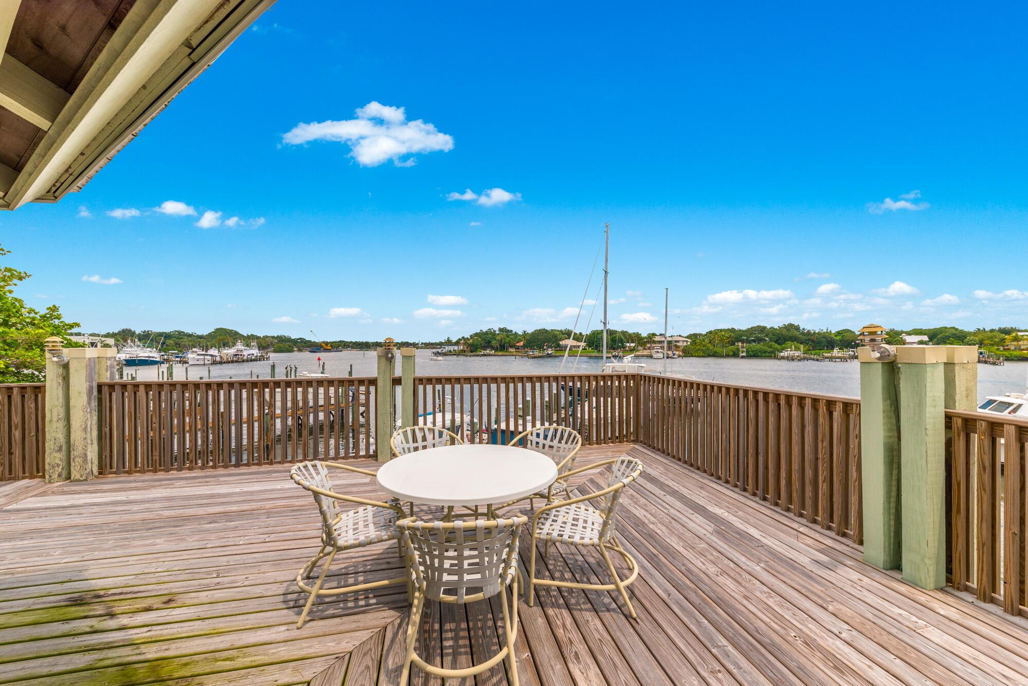 MARINER CAY - Residential