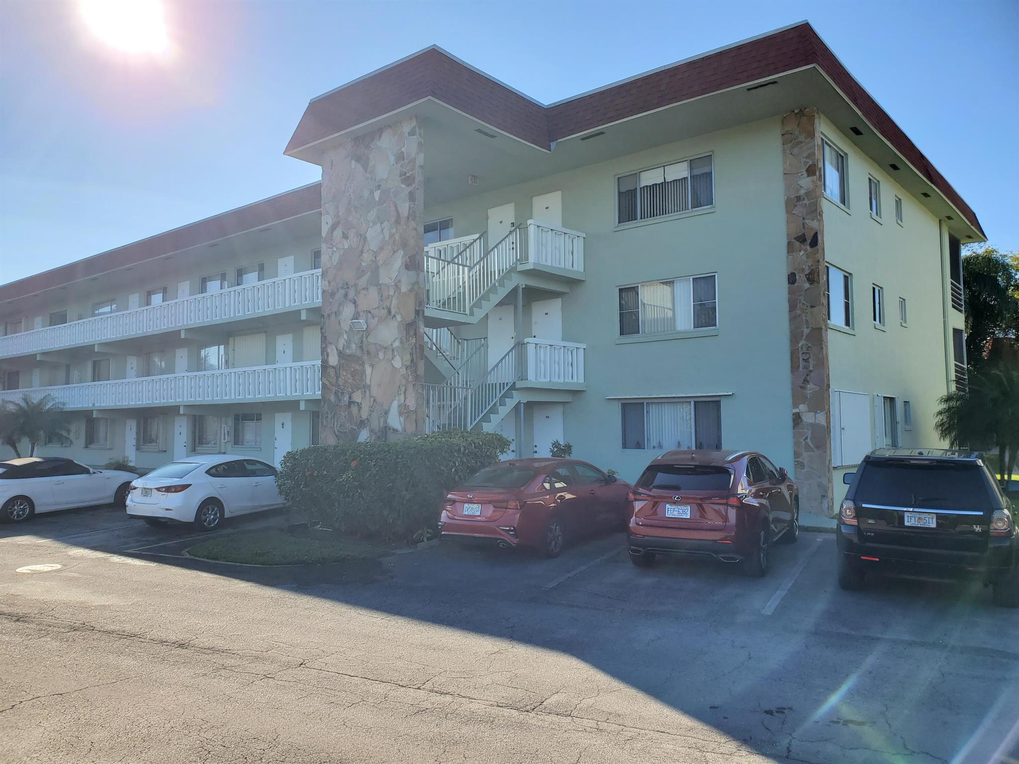 REGAL PALMS MAYFAIR CONDO - Residential