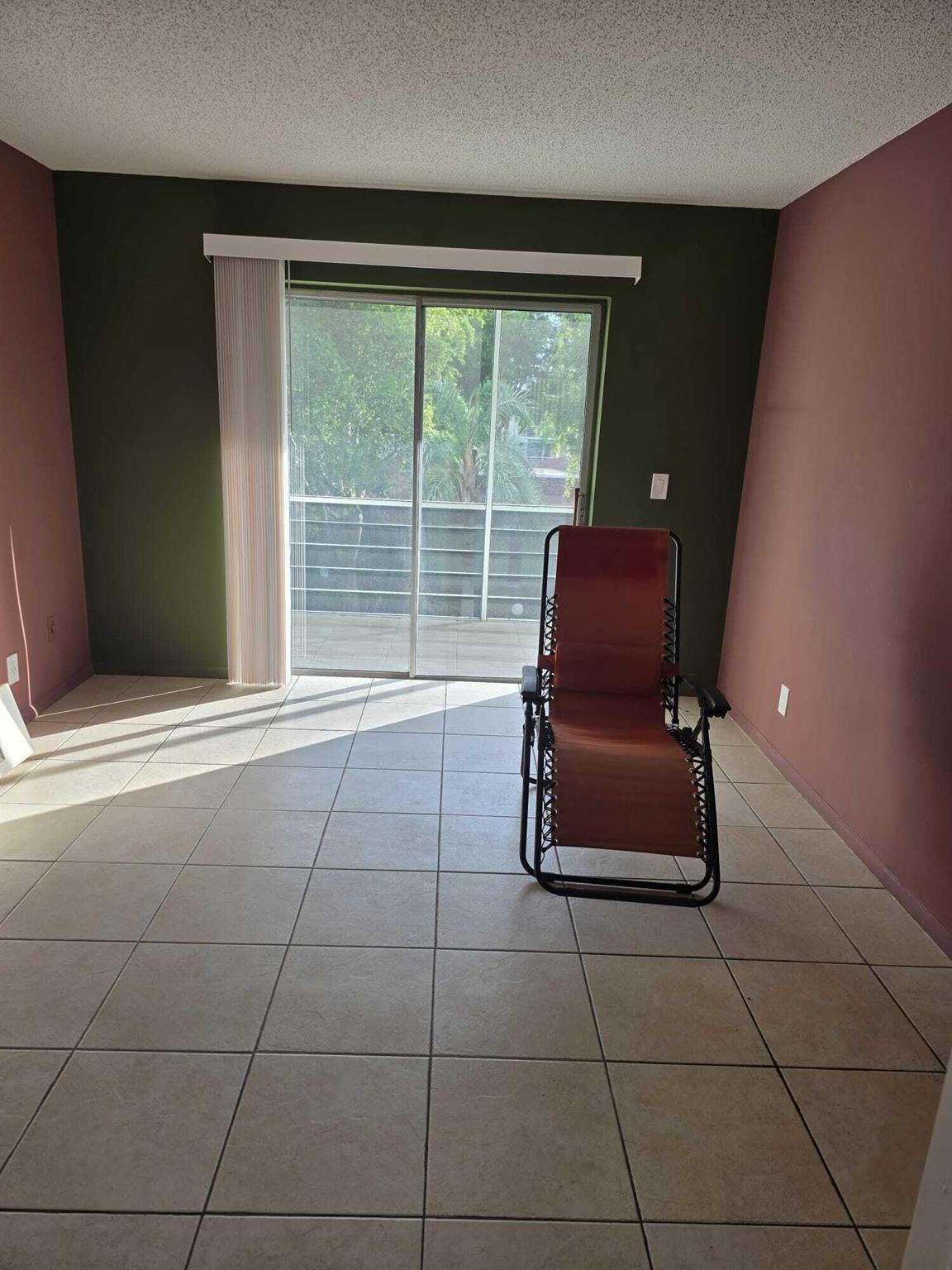 REGAL PALMS MAYFAIR CONDO - Residential