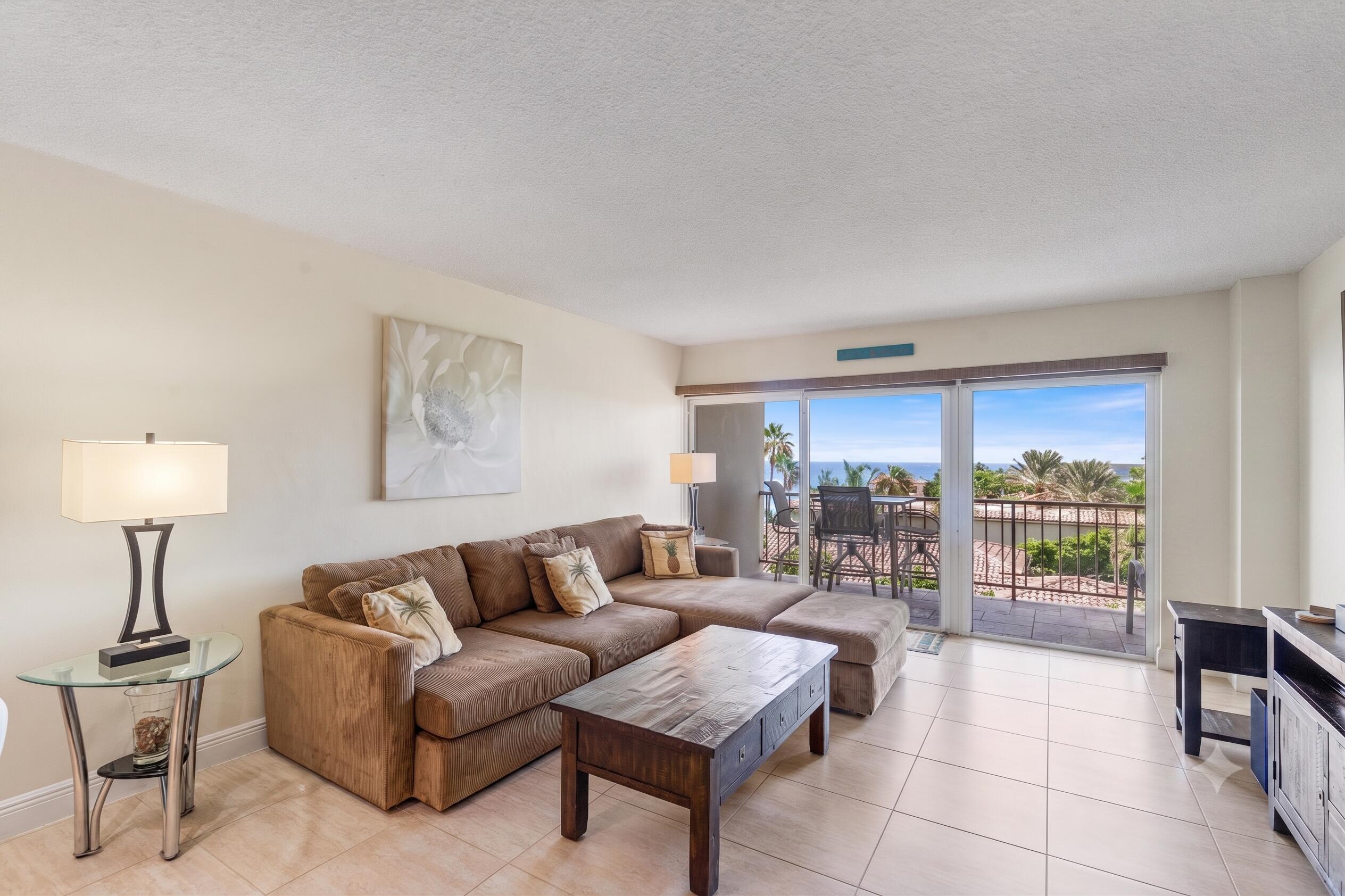 1021 Hillsboro Mile