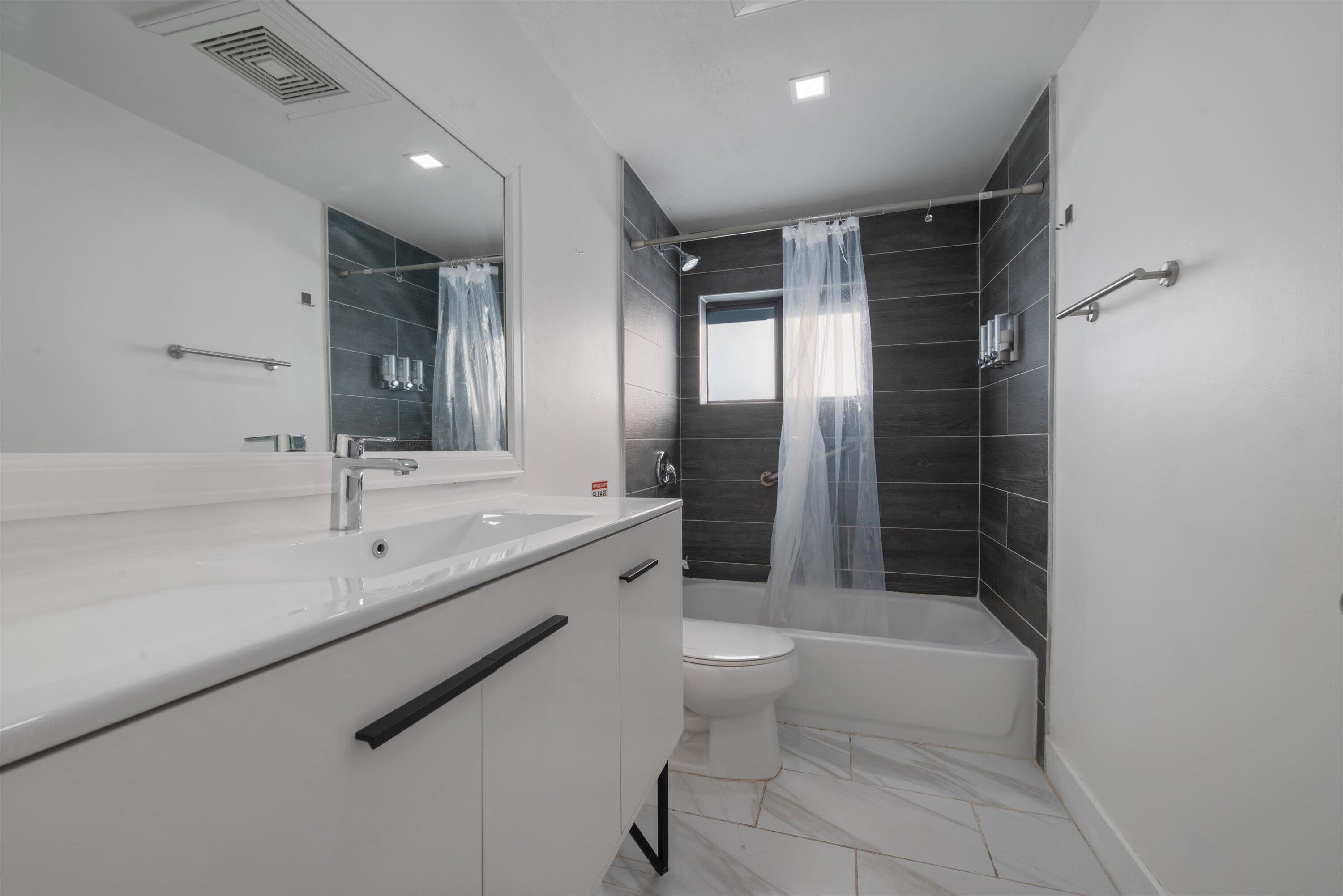 LAFAYETTE HOMESITES - Residential