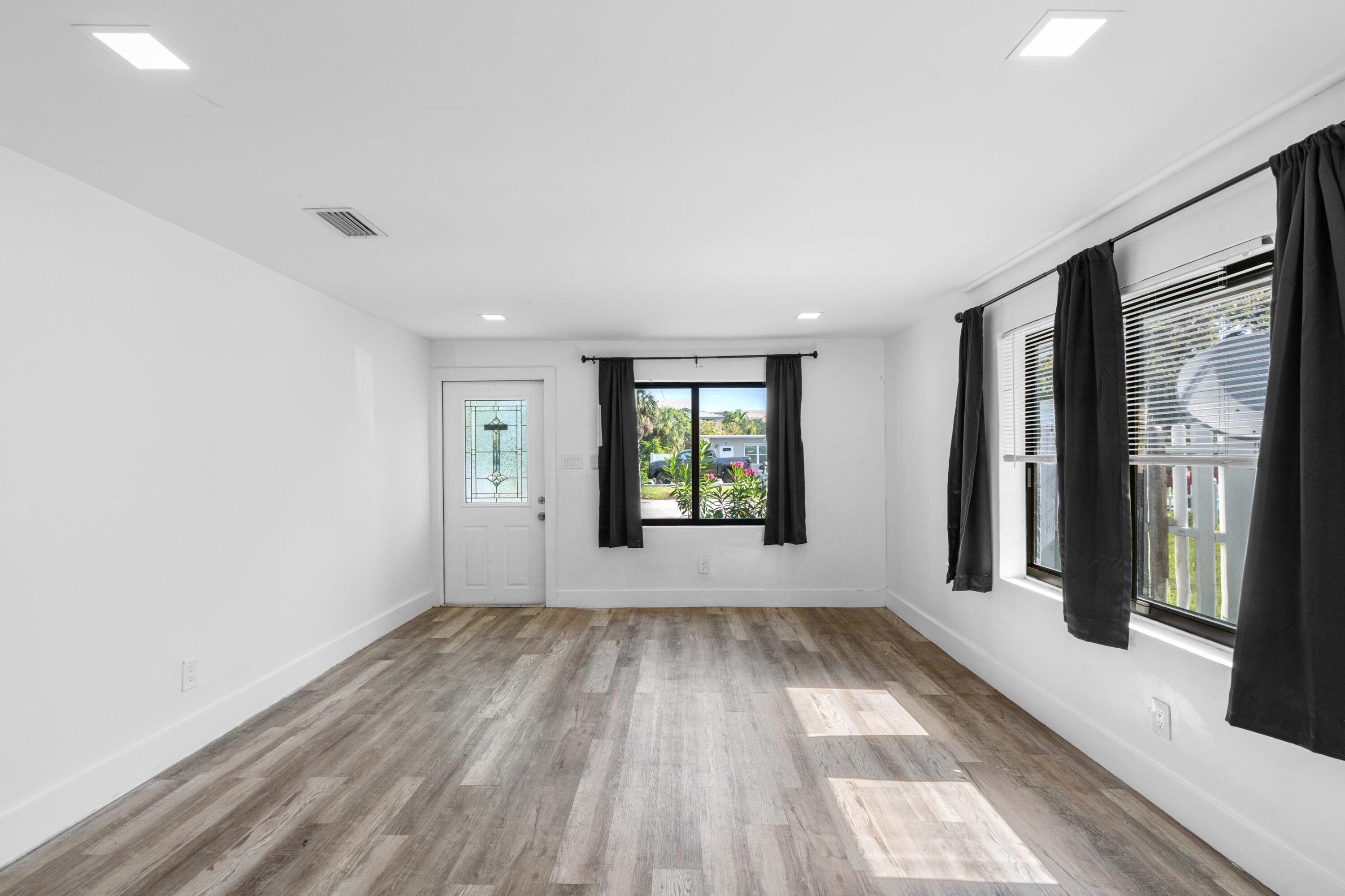 LAFAYETTE HOMESITES - Residential