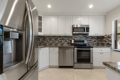 Tiny photo for 21851 ARRIBA REAL #L, Boca Raton, FL 33433 (MLS # B26086299)