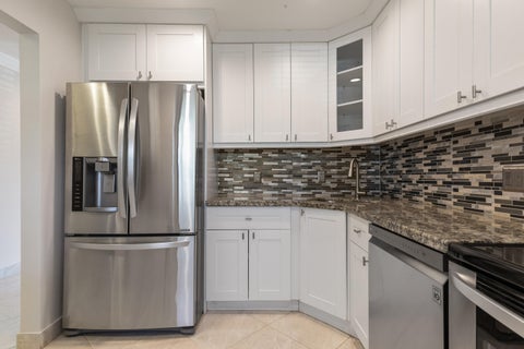 Tiny photo for 21851 ARRIBA REAL #L, Boca Raton, FL 33433 (MLS # B26086299)