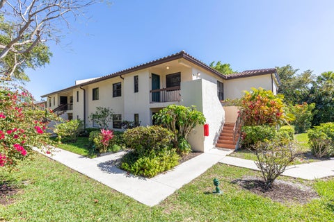 Tiny photo for 21851 ARRIBA REAL #L, Boca Raton, FL 33433 (MLS # B26086299)