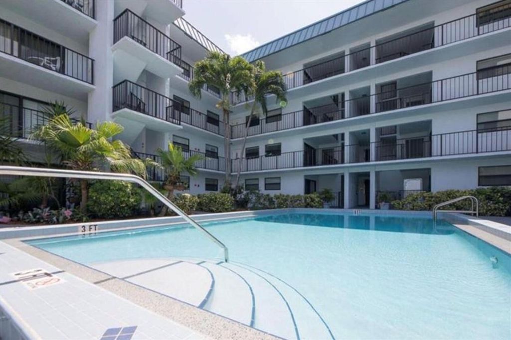 Photo of 1975 SE 3rd Street #403, Deerfield Beach, FL 33441 (MLS # B26013294)