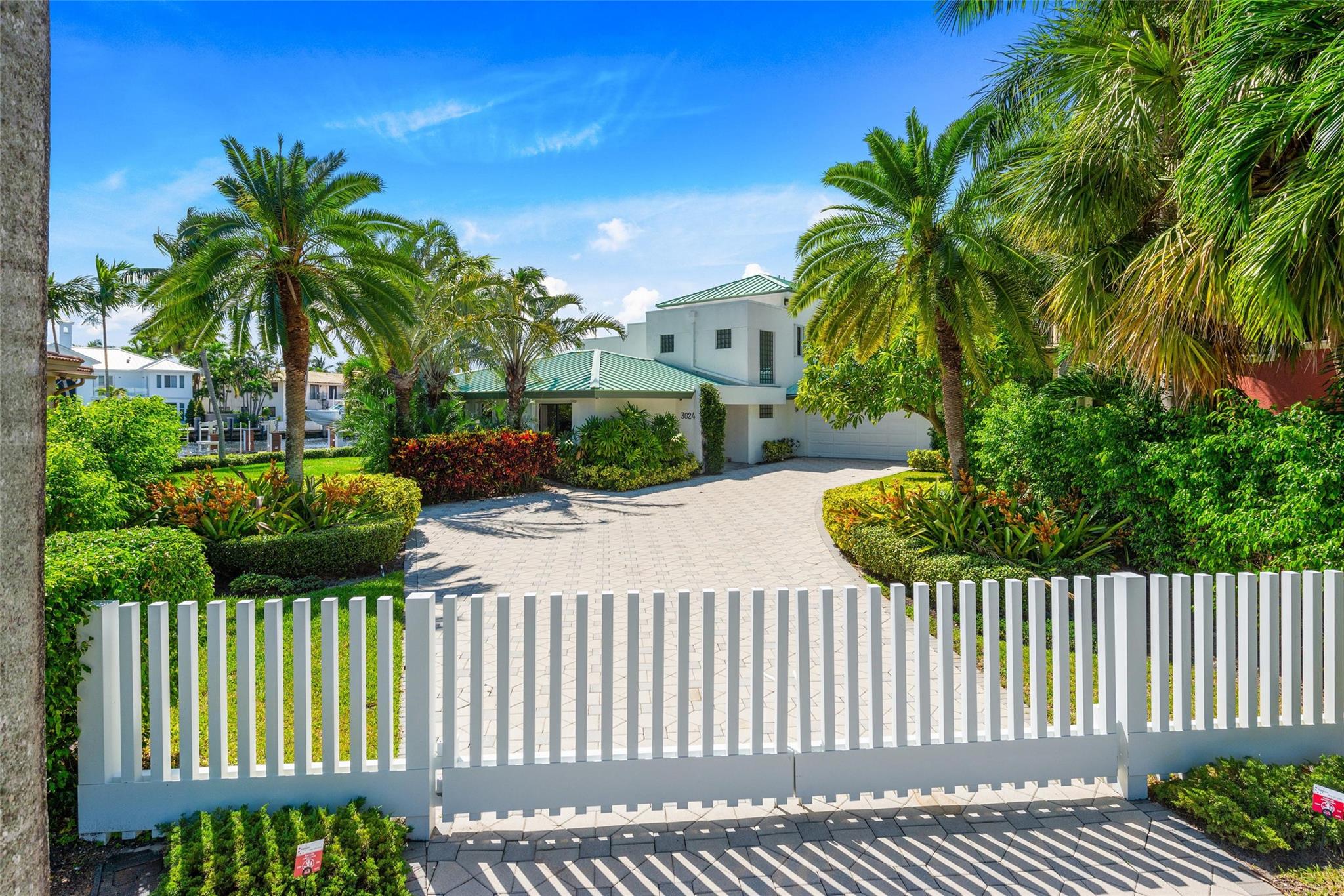 Dolphin Isles - Residential