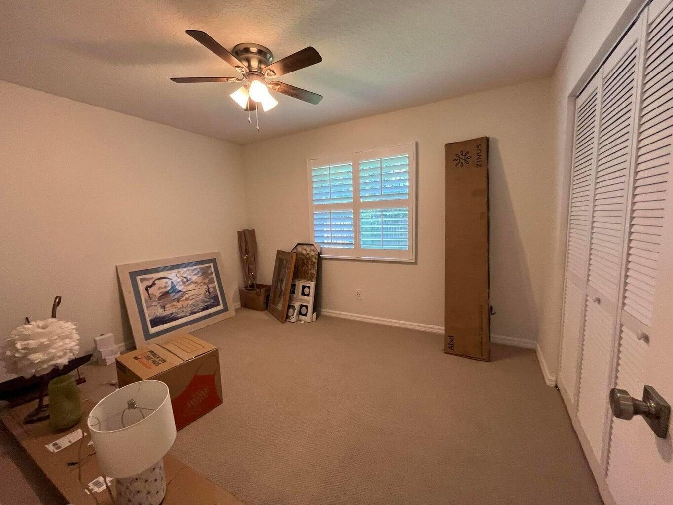 HOBE SOUND ESTATES - Residential Lease