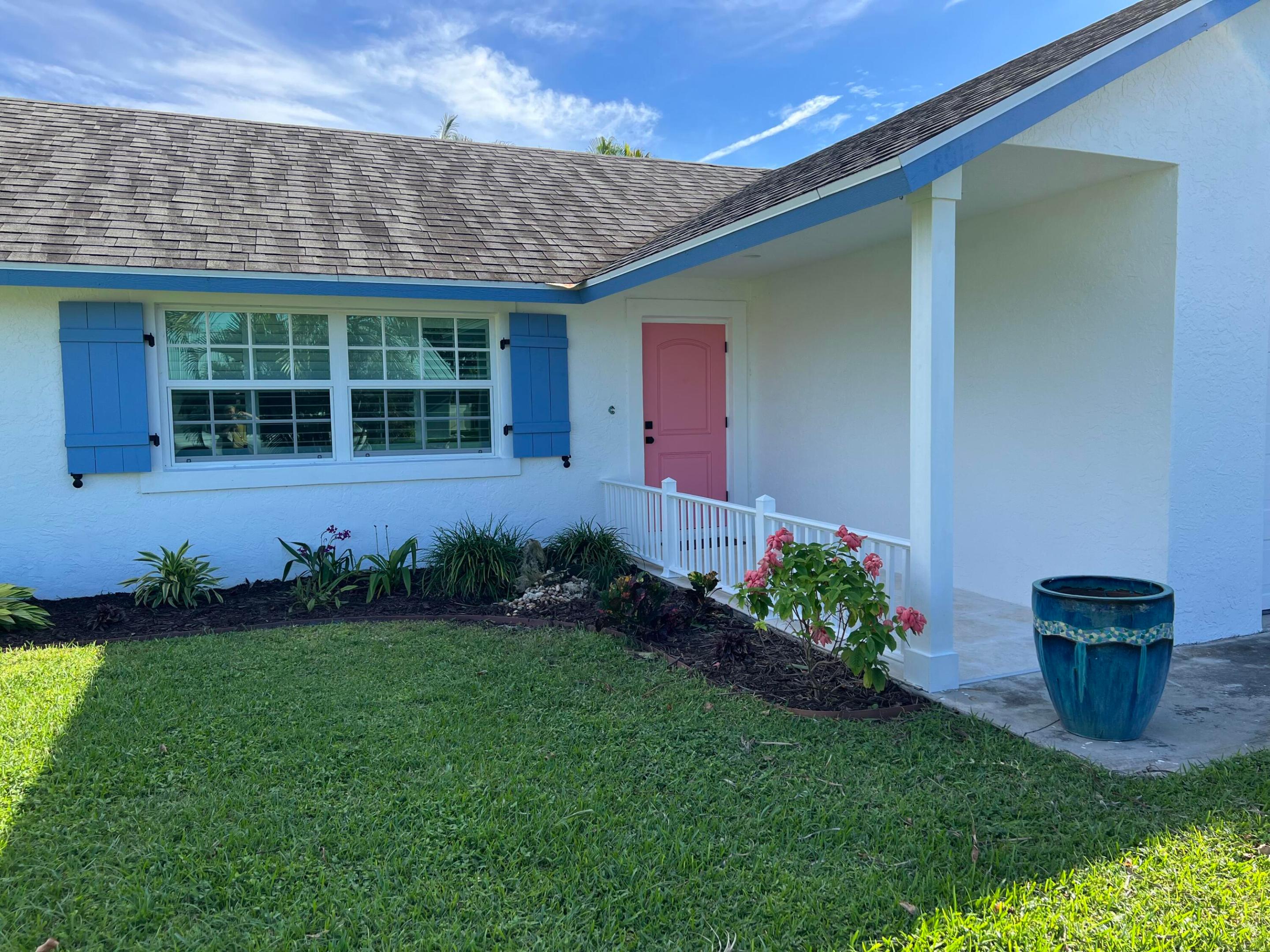 HOBE SOUND ESTATES - Residential Lease