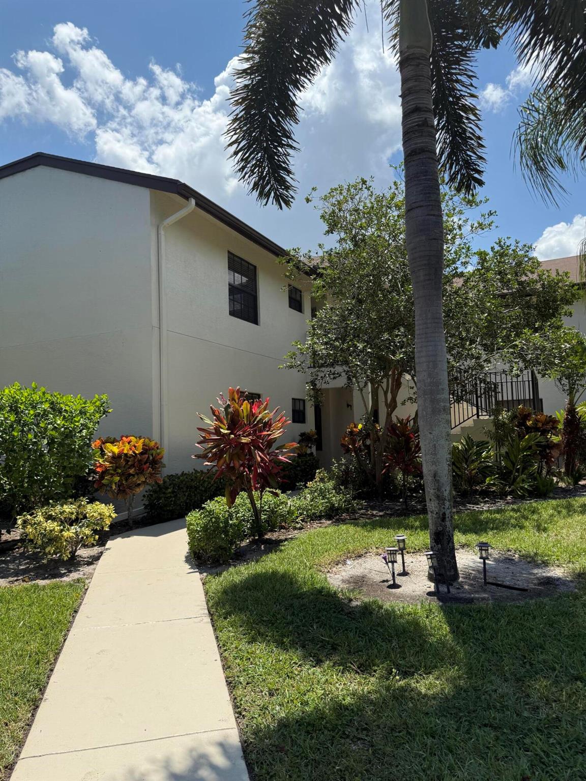 3236 Jog Park Drive