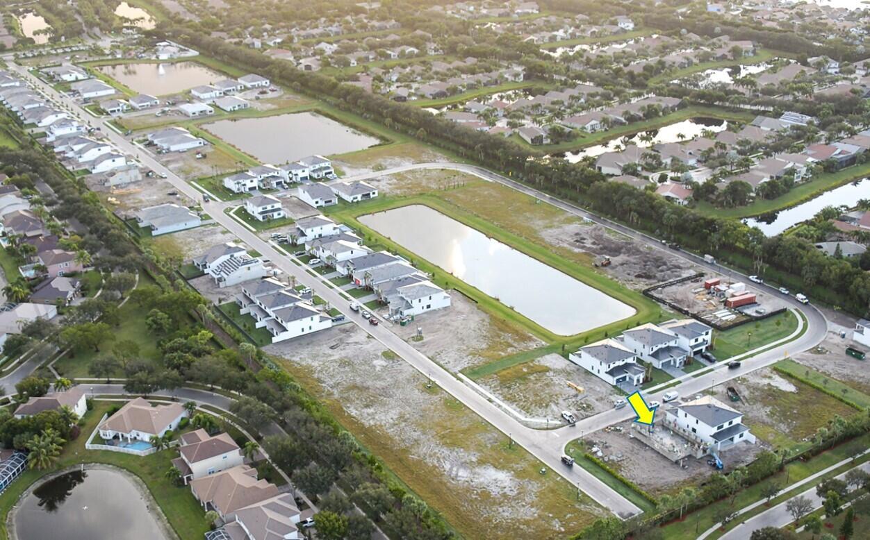 7796 Frizzle Way Scarlett 58