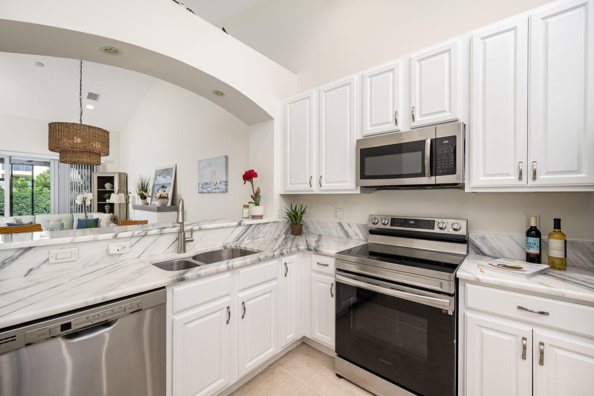 Boulevard Village & Tenni - Residential