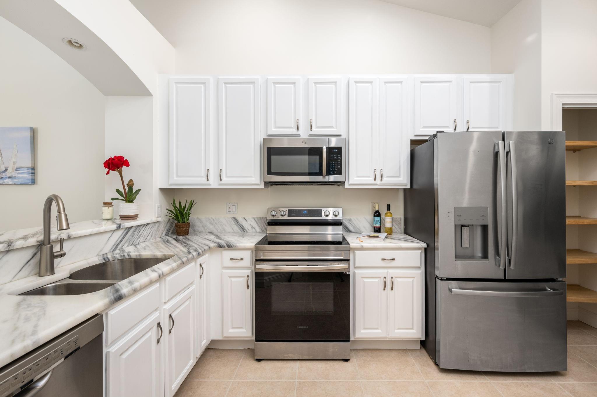 Boulevard Village & Tenni - Residential