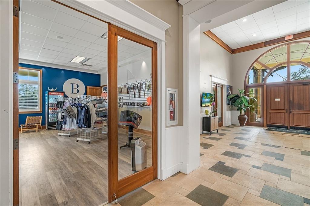 Boulevard Village & Tenni - Residential