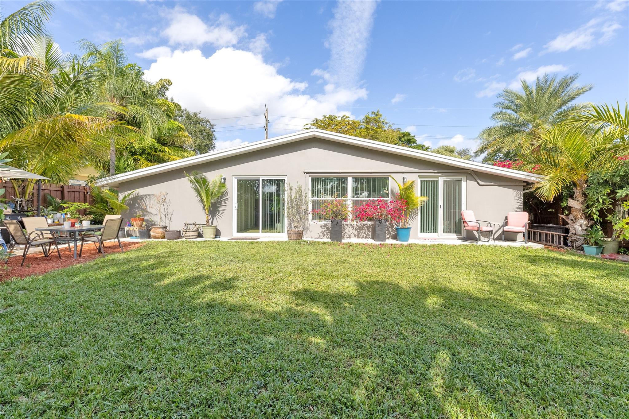 Park Road Manor 30-19 B - Residential