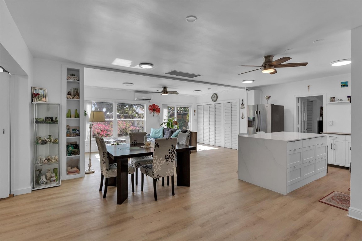 Park Road Manor 30-19 B - Residential