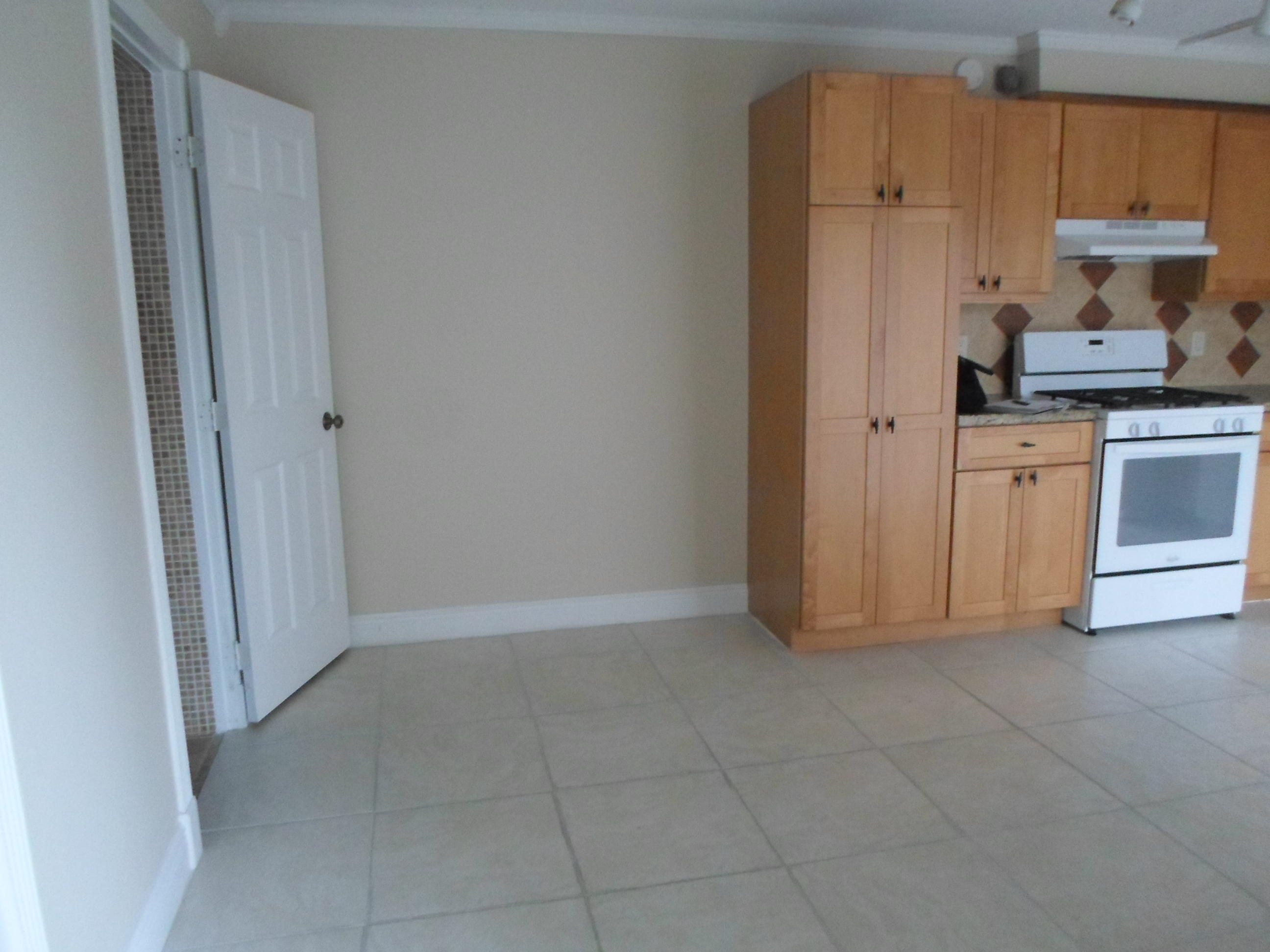 FOREST LAKES - Residential Lease