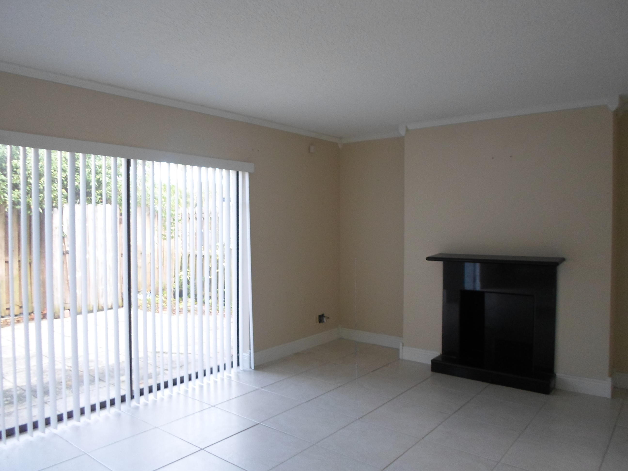 FOREST LAKES - Residential Lease