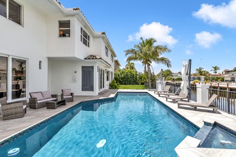 Tiny photo for 4921 NE 28TH Avenue, Lighthouse Point, FL 33064 (MLS # B26063573)