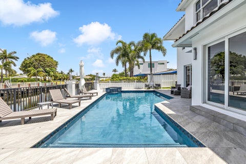 Tiny photo for 4921 NE 28TH Avenue, Lighthouse Point, FL 33064 (MLS # B26063573)