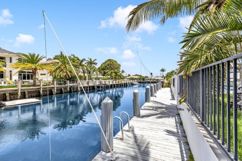Tiny photo for 4921 NE 28TH Avenue, Lighthouse Point, FL 33064 (MLS # B26063573)