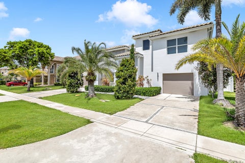 Tiny photo for 4921 NE 28TH Avenue, Lighthouse Point, FL 33064 (MLS # B26063573)