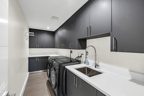 Tiny photo for 4921 NE 28TH Avenue, Lighthouse Point, FL 33064 (MLS # B26063573)