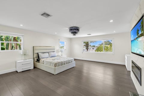 Tiny photo for 4921 NE 28TH Avenue, Lighthouse Point, FL 33064 (MLS # B26063573)